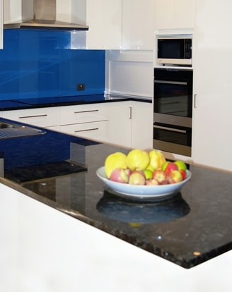 New Contemporary kitchens; custom designed for Adelaide and surrounding areas by Compass Kitchens